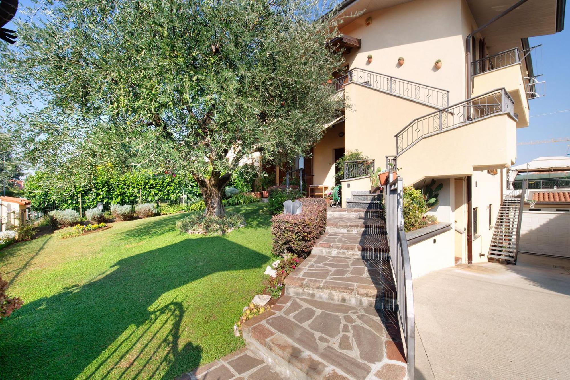 Casa Elli Villa Osio Sotto Ngoại thất bức ảnh